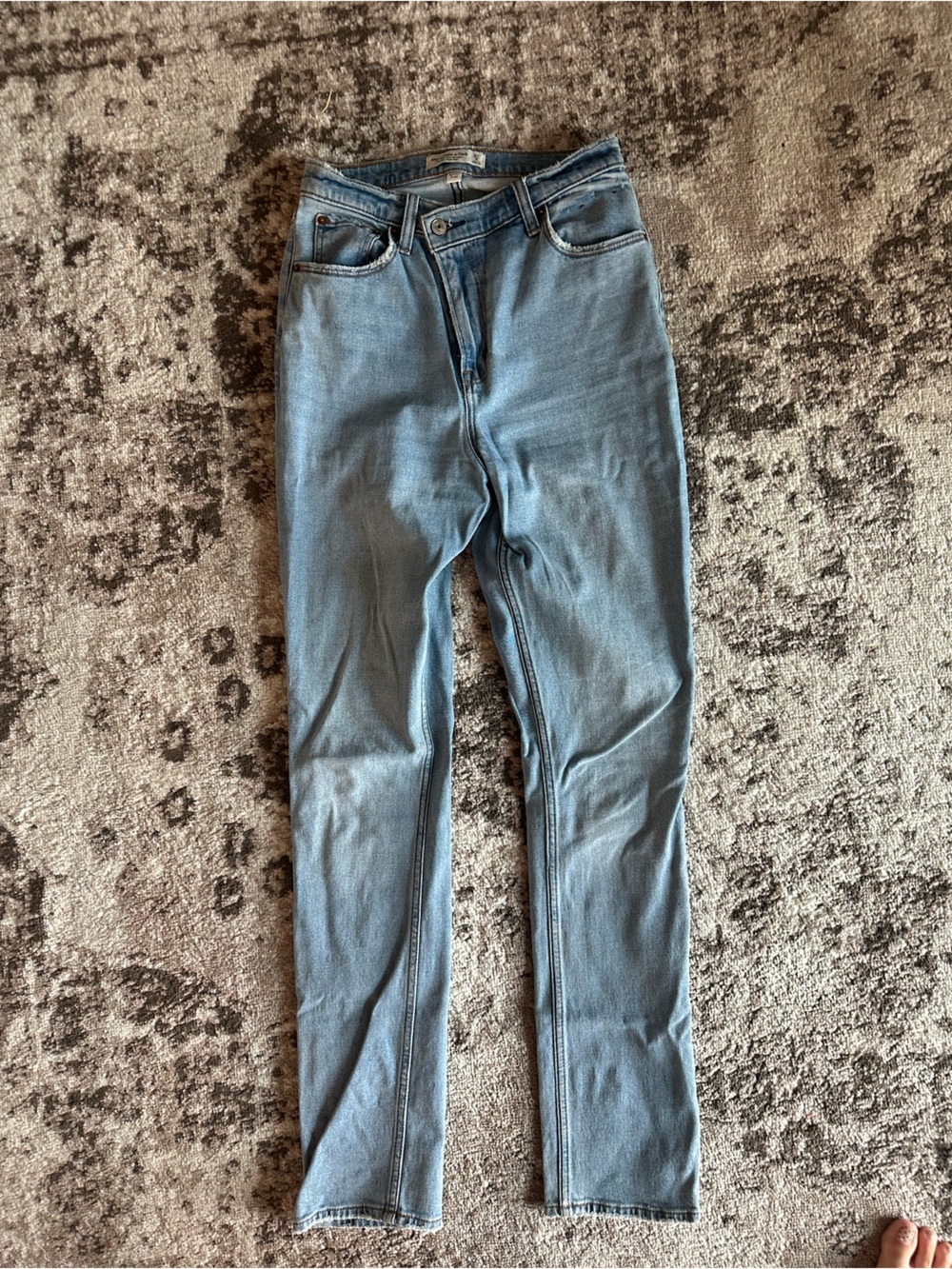 Abercrombie & Fitch Light Blue High-Rise Women's Jeans